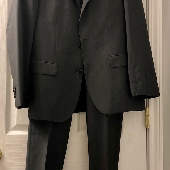 Hugo Boss Dark Gray Men's Suit - Picture 1 of 5
